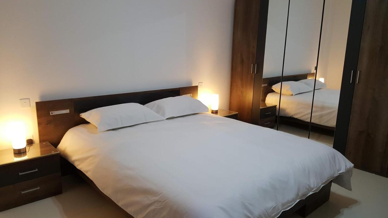 The Carobs Apartment Marsaskala Ngoại thất bức ảnh